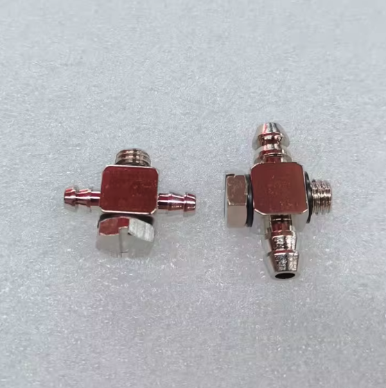 WKEA 金属微型宝塔倒钩 T 型三通接头 M-5ATUH-4（铜）